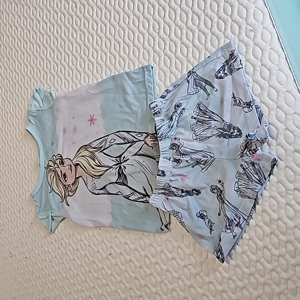 Disney Frozen girls short pj set, size 6